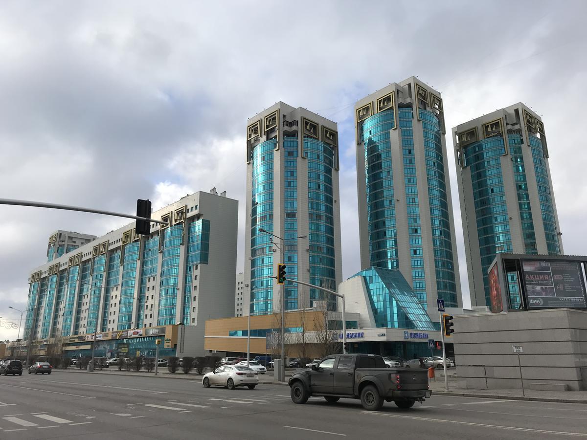 Apartments Near Bayterek 阿斯坦纳 外观 照片